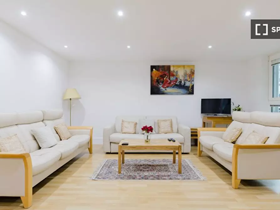 Immagine 18 di Appartamento in affitto  in St George Wharf a Lambeth
