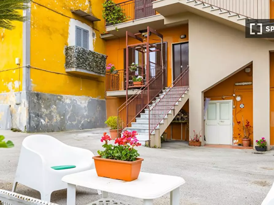 Immagine 8 di Appartamento in affitto  in Via Nuova San Rocco a Napoli