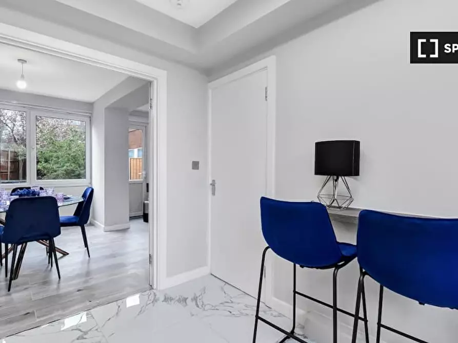 Immagine 6 di Appartamento in affitto  in Selman House Hedger's Grove a Hackney