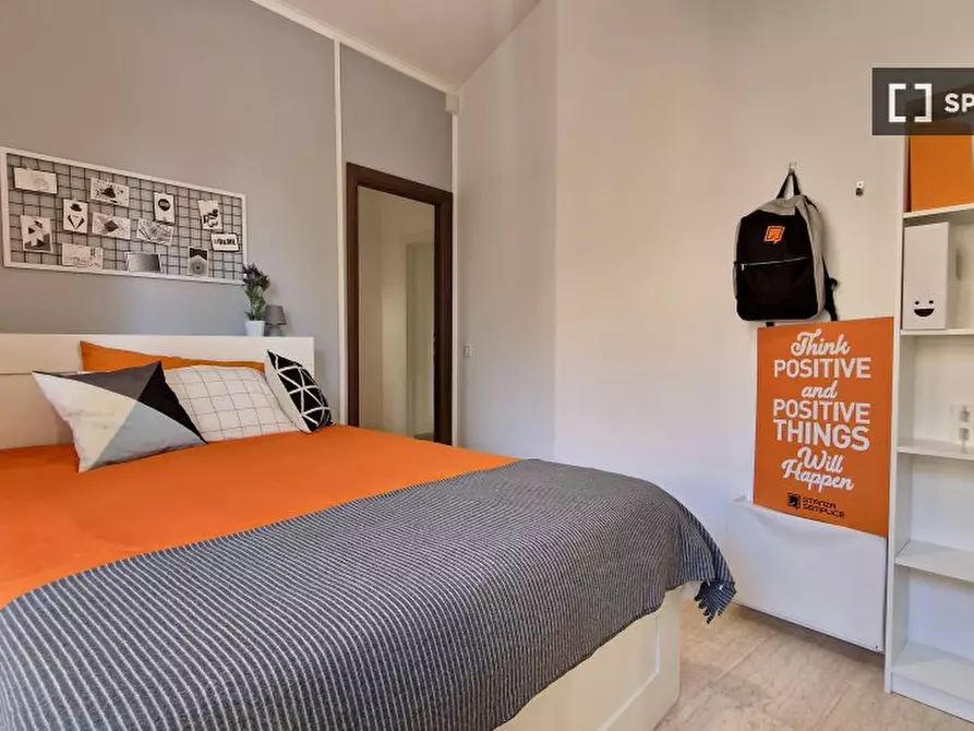 Immagine 4 di Camera condivisa in affitto  in Lungotevere di Pietra Papa a Roma