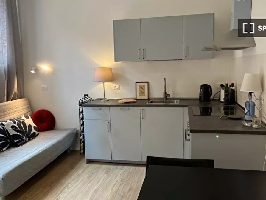 Immagine 12 di Appartamento in affitto  in Via Andrea da Faenza a Bologna