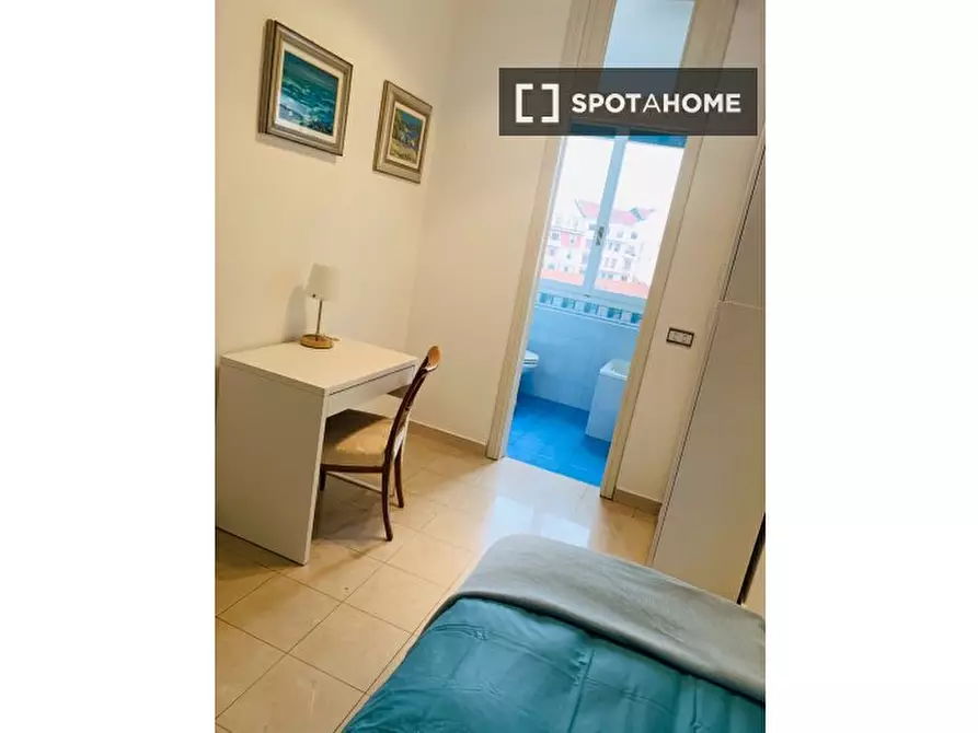 Immagine 2 di Camera condivisa in affitto  in Via Michelangelo Buonarroti a Milano