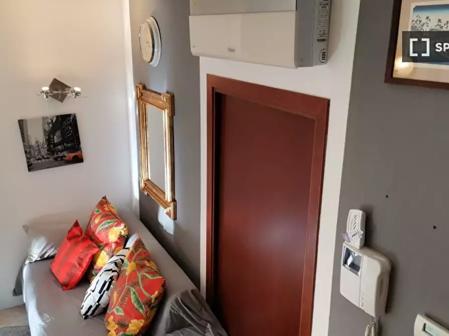 Immagine 13 di Camera condivisa in affitto  in Via Cusago a Milano