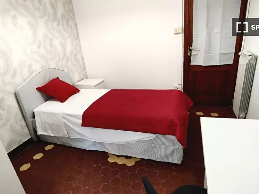 Immagine 2 di Camera condivisa in affitto  in Via Aurelio Saffi a Firenze