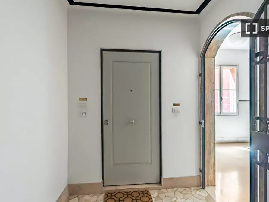 Immagine 11 di Ufficio in affitto  in Via Marsili a Bologna