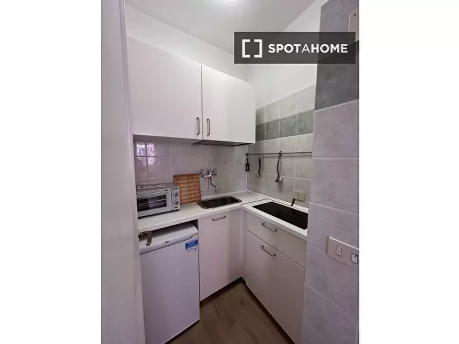 Immagine 6 di Ufficio in affitto  in Via Frangipane a Roma