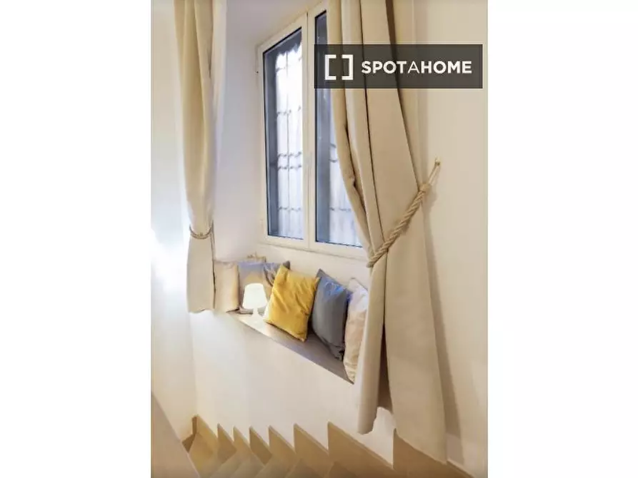 Immagine 9 di Appartamento in affitto  in Viale Giulio Cesare a Roma