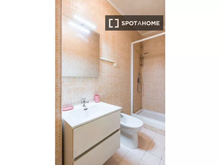 Immagine 13 di Appartamento in affitto  in Corso Vittorio Emanuele a Napoli