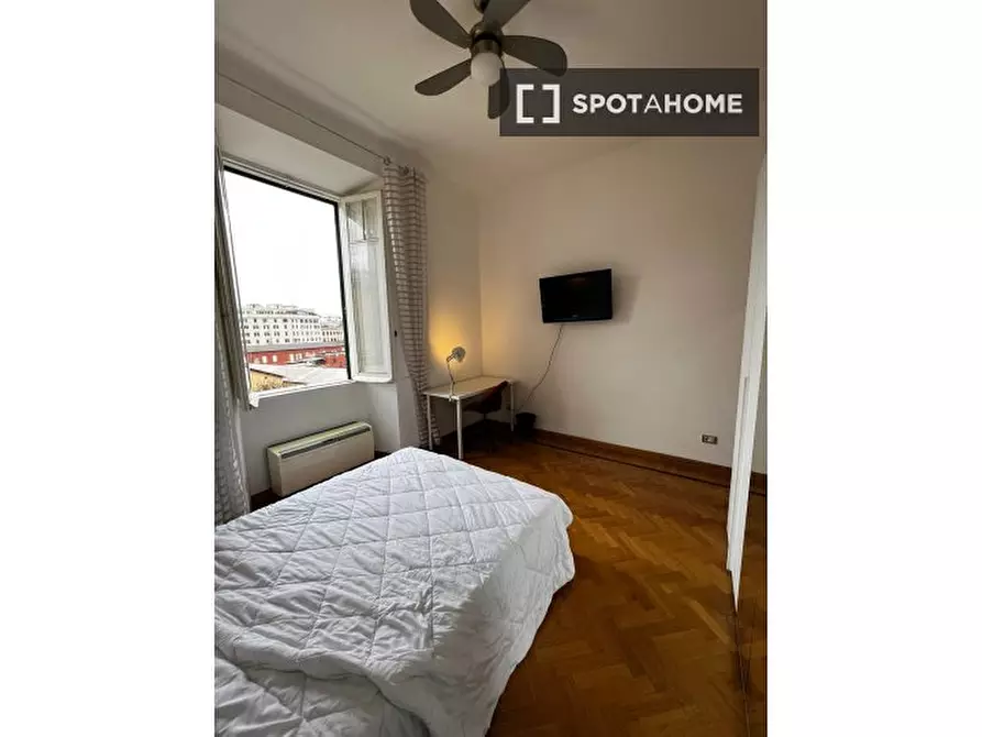 Immagine 10 di Camera condivisa in affitto  in Via di S. Giovanni in Laterano a Roma