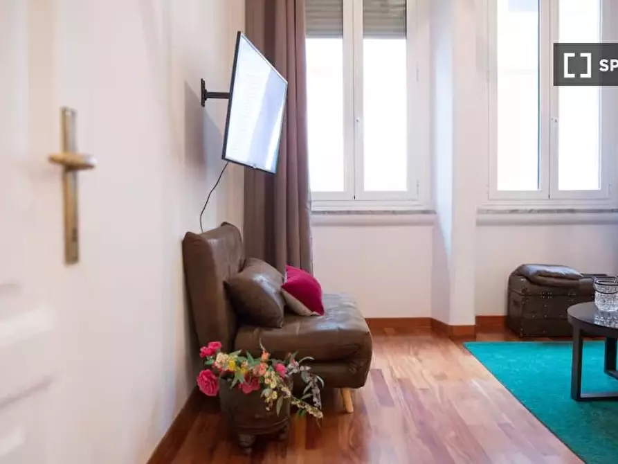 Immagine 9 di Appartamento in affitto  in Borgo Vittorio a Roma