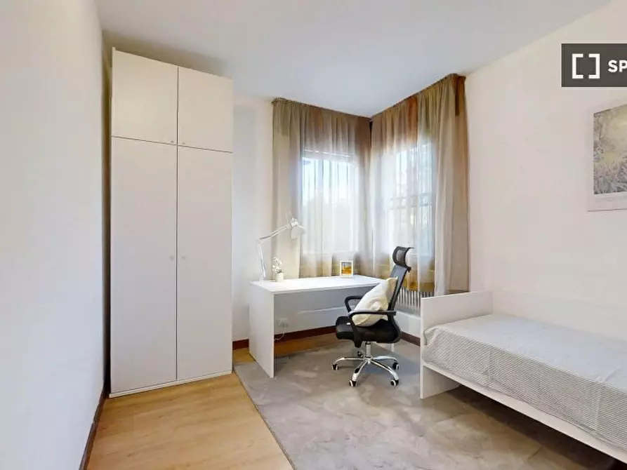 Immagine 4 di Camera condivisa in affitto  in VIA CERNAIA a Padova