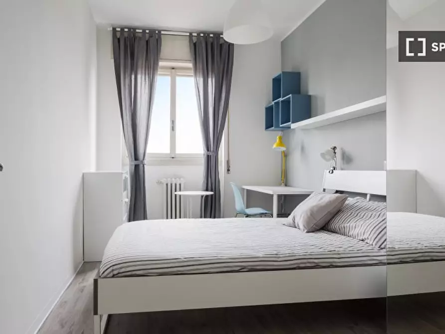 Immagine 4 di Camera condivisa in affitto  in Via Federico Engels a Milano