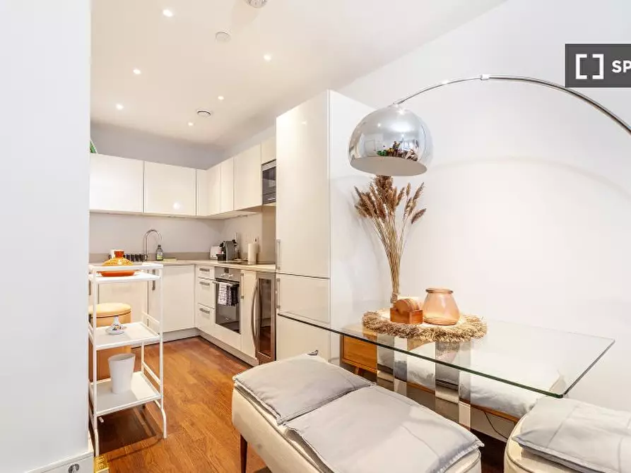 Immagine 7 di Appartamento in affitto  in Queensland Road a Islington