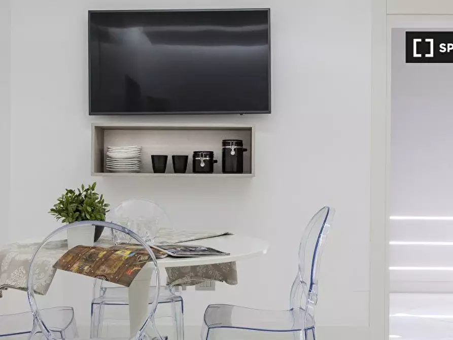 Immagine 2 di Appartamento in affitto  in Via Cesare Battisti, 00187 Roma RM, Italy a Roma