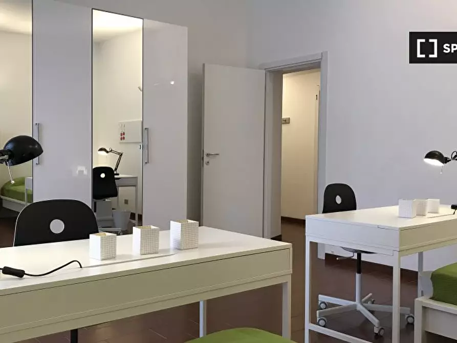 Immagine 3 di Camera condivisa in affitto  in Viale Bligny a Milano