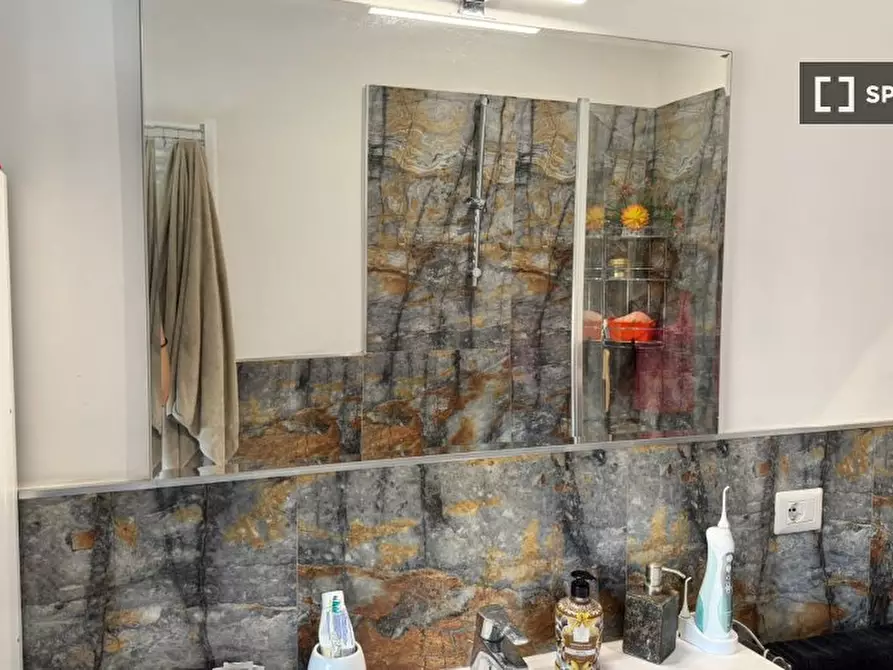 Immagine 16 di Camera condivisa in affitto  in Via Pieve Santo Stefano a Roma