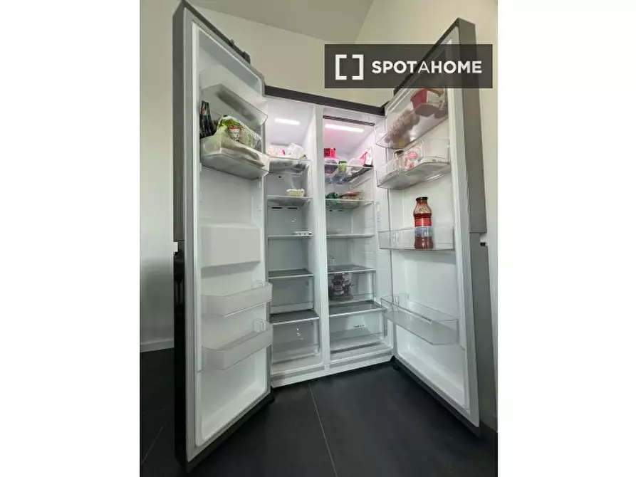 Immagine 4 di Camera condivisa in affitto  in Via Gioacchino Quarello a Torino