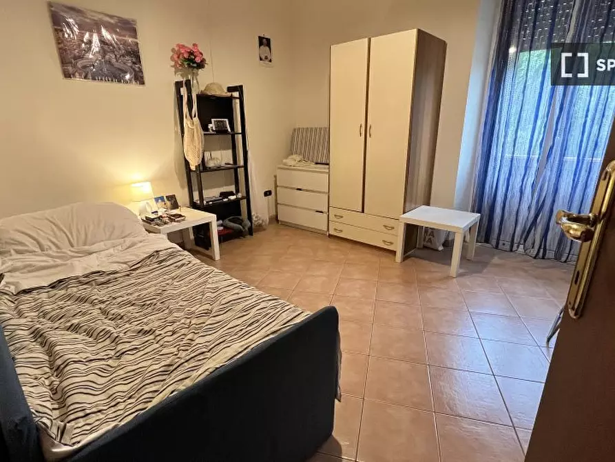 Immagine 8 di Camera condivisa in affitto  in Via Aurelia a Roma