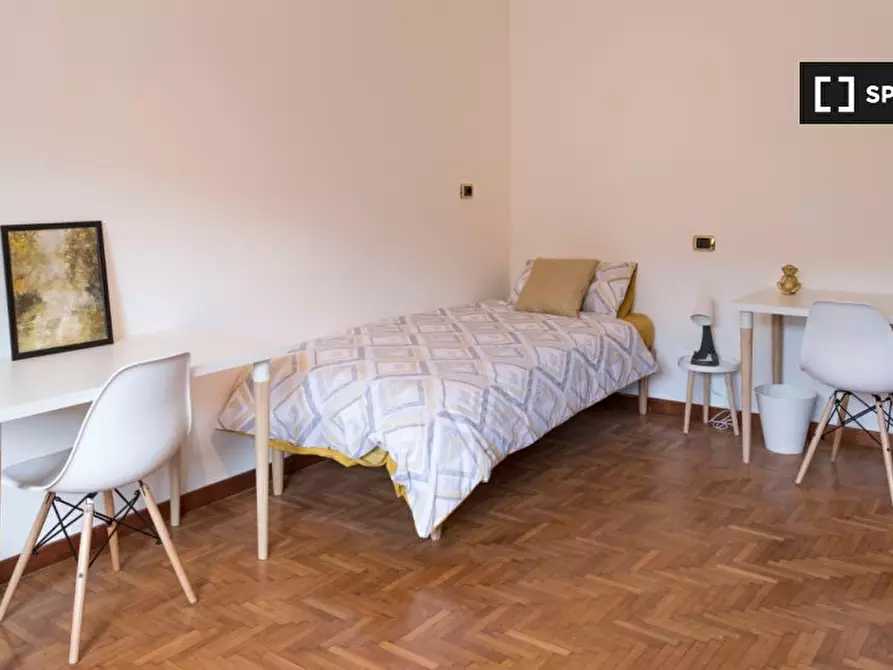 Immagine 12 di Camera condivisa in affitto  in Viale Campania a Milano