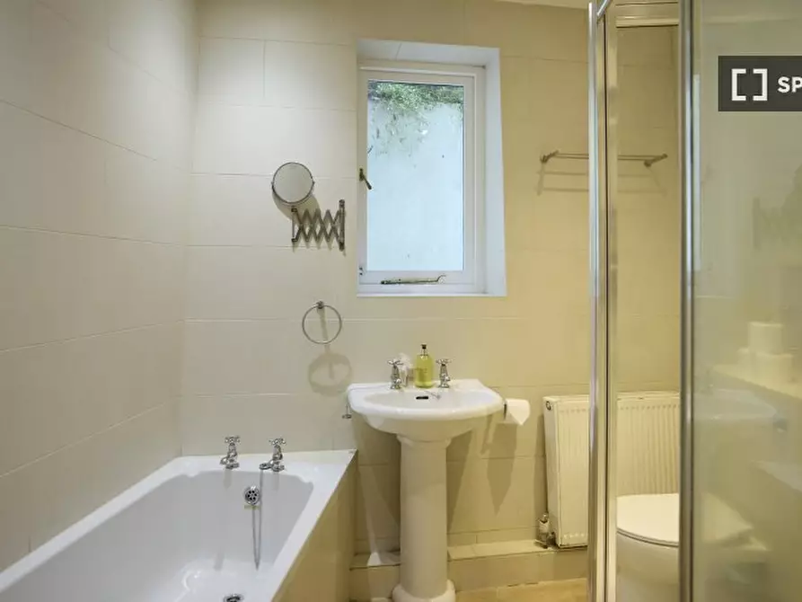 Immagine 14 di Appartamento in affitto  in Albion St a Paddington