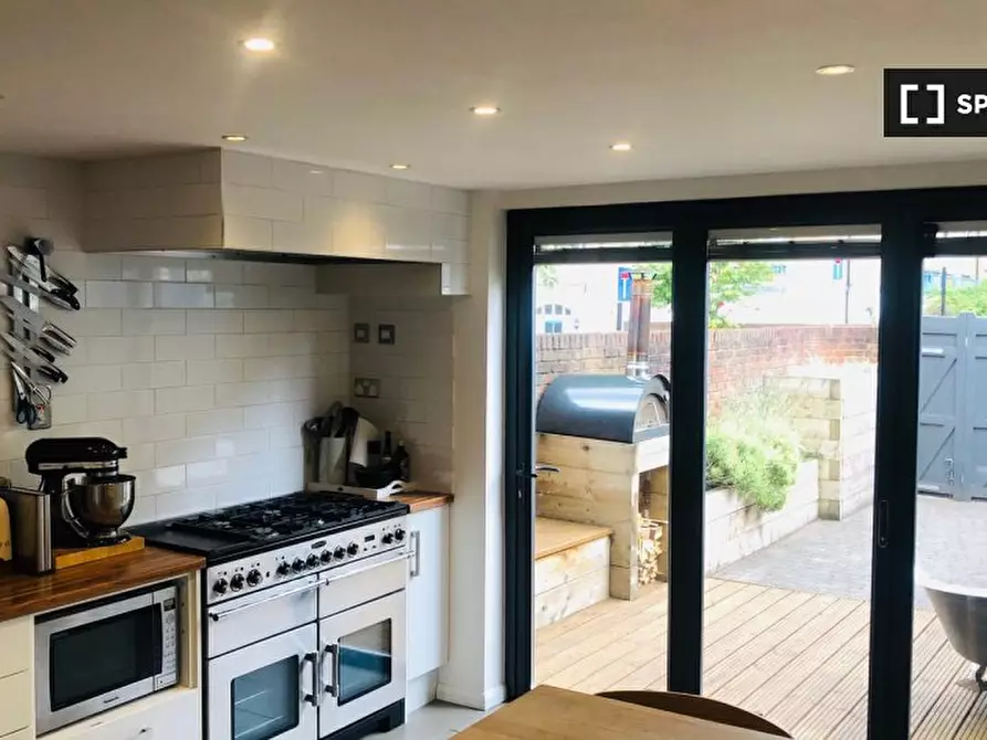 Immagine 4 di Camera condivisa in affitto  in Goldman Cl a Poplar