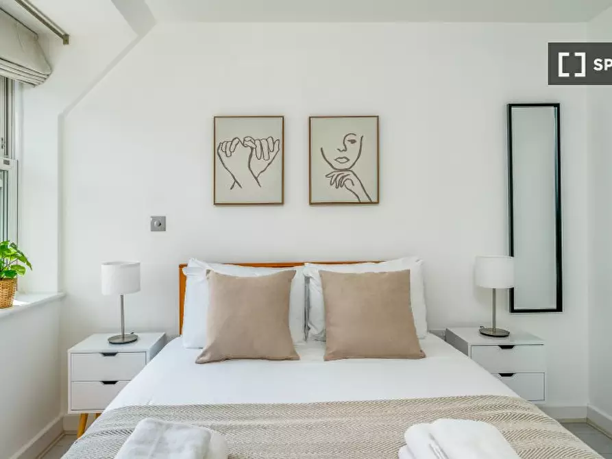 Immagine 15 di Appartamento in affitto  in Wendle Square a Wandsworth