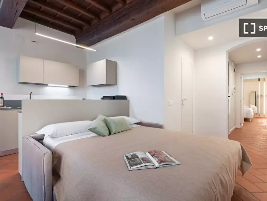 Immagine 12 di Appartamento in affitto  in Via della Vigna Nuova a Firenze