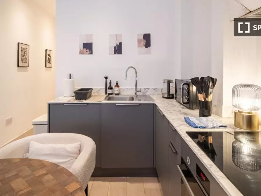 Immagine 5 di Appartamento in affitto  in Allitsen Road a Paddington