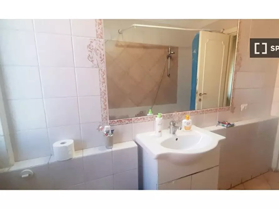 Immagine 15 di Camera condivisa in affitto  in Via Cesare Bazzani a Roma