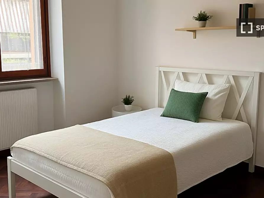 Immagine 4 di Camera condivisa in affitto  in Via Ignazio Guidi a Roma