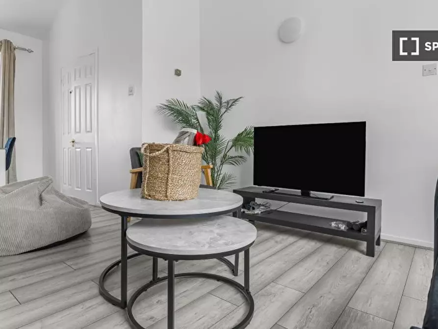 Immagine 8 di Appartamento in affitto  in Ironmongers Pl a Poplar