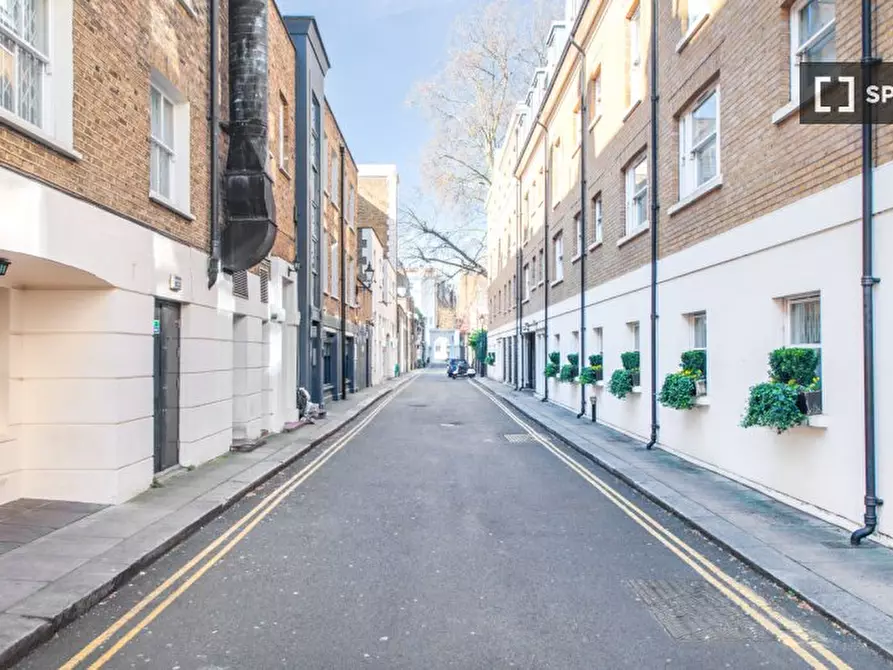 Immagine 13 di Appartamento in affitto  in Stanhope Mews W a Kensington