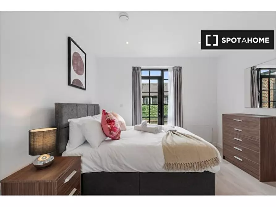 Immagine 6 di Appartamento in affitto  in Flat Devonshire House 577 High Road N17 6SB a Tottenham