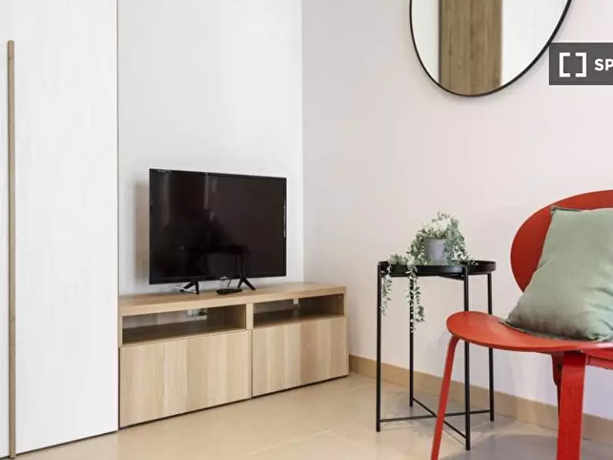 Immagine 12 di Camera condivisa in affitto  in Via Gardone Milan a Milano