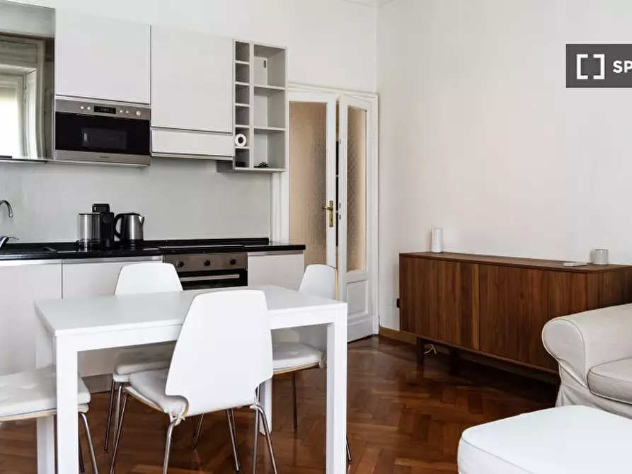 Immagine 19 di Appartamento in affitto  in Viale Regina Giovanna a Milano