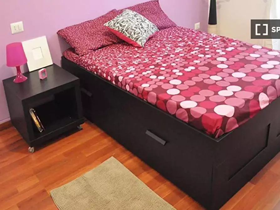 Immagine 1 di Camera condivisa in affitto  in Via Val Lavizzana a Milano