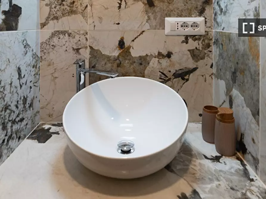 Immagine 8 di Appartamento in affitto  in Via Conte di Carmagnola a Roma