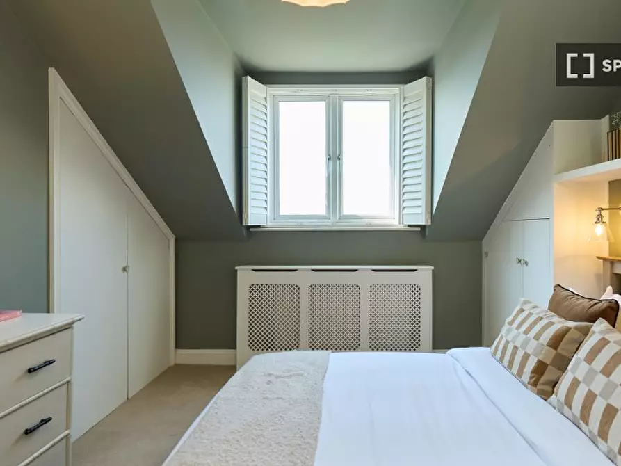 Immagine 12 di Appartamento in affitto  in Santos Road a Wandsworth