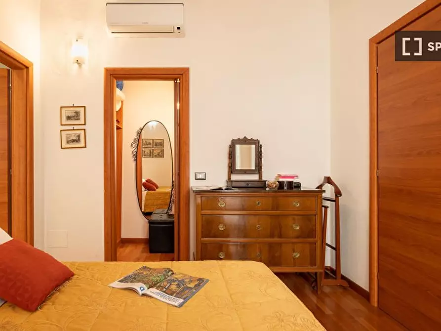 Immagine 10 di Appartamento in affitto  in Via Ugo Foscolo a Firenze