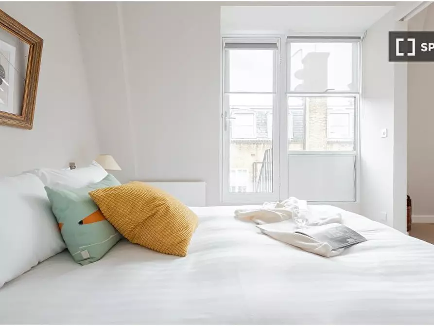 Immagine 12 di Appartamento in affitto  in Kensington High St a Kensington