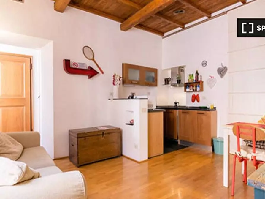 Immagine 1 di Appartamento in affitto  in Via dei Capocci a Roma