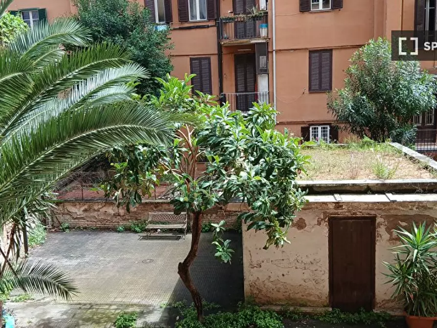 Immagine 10 di Appartamento in affitto  in Via Pompei a Roma
