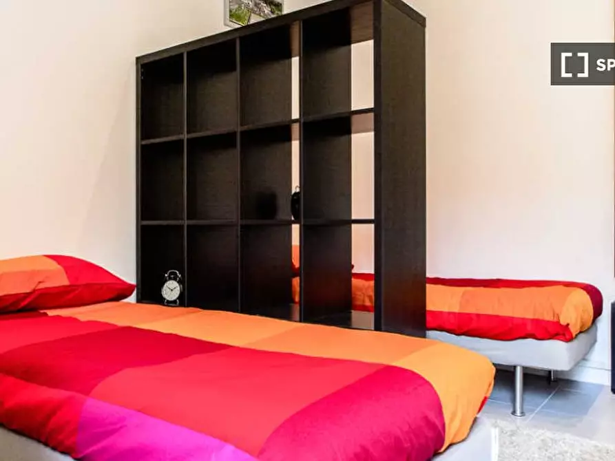 Immagine 2 di Camera condivisa in affitto  in Via Oreste Regnoli a Bologna