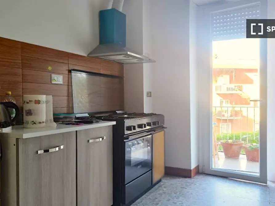 Immagine 8 di Camera condivisa in affitto  in Viale Egeo, 00144 Roma RM, Italy a Roma