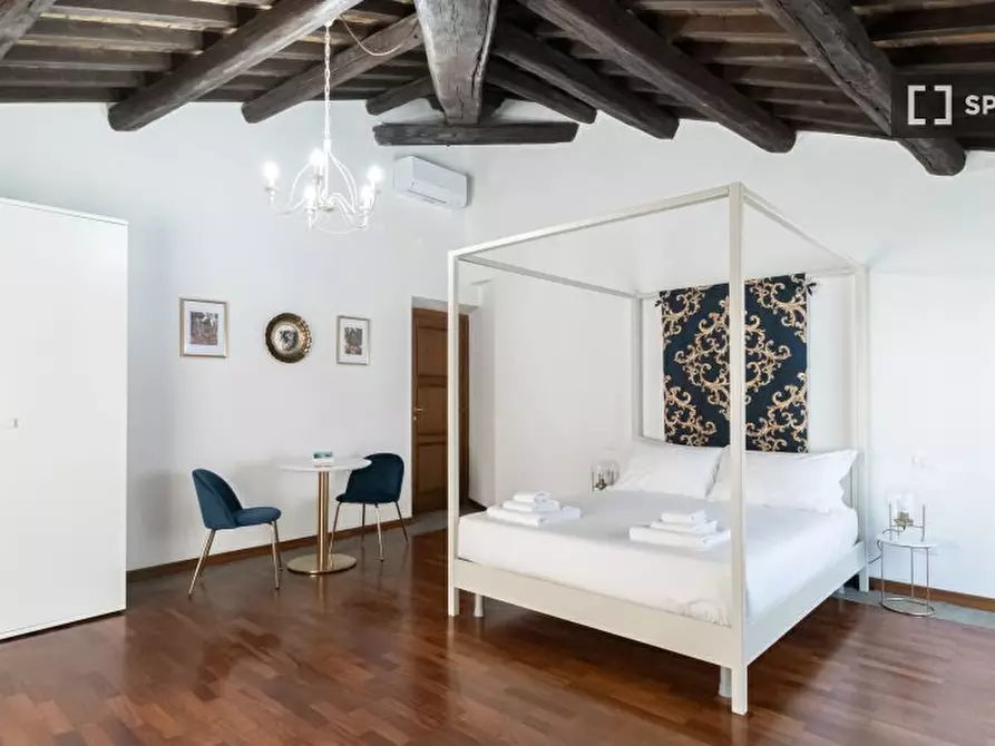 Immagine 18 di Appartamento in affitto  in Via Dei Cappuccini a Roma