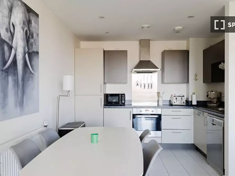 Immagine 10 di Appartamento in affitto  in flat a Poplar