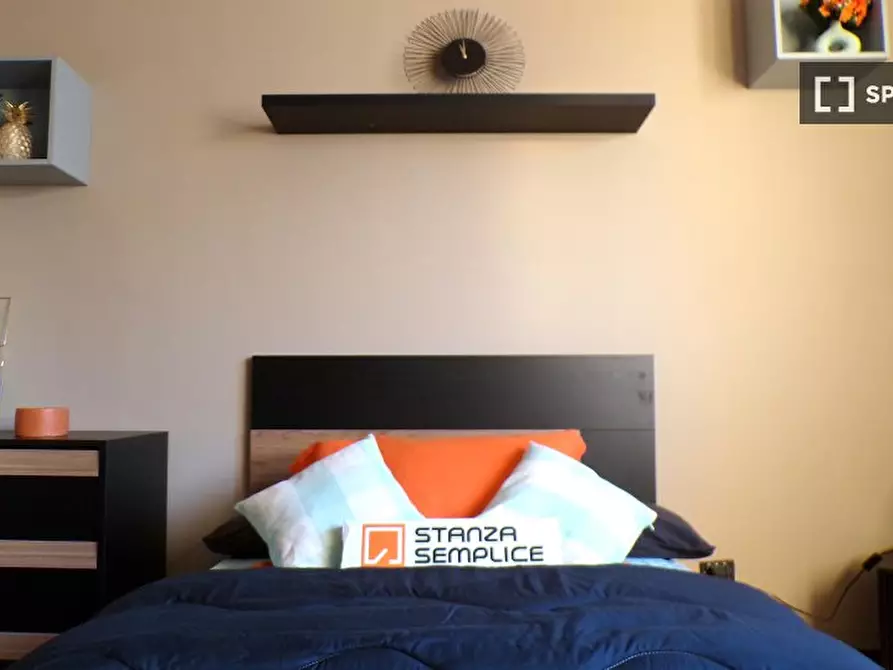 Immagine 8 di Camera condivisa in affitto  in Rodolfo Mondolfo a Bologna