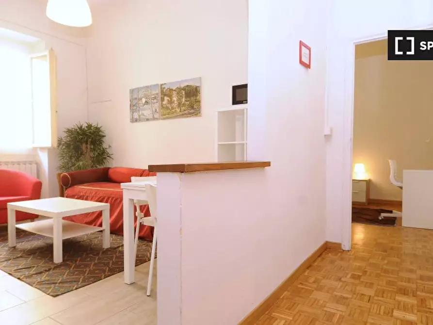 Immagine 2 di Appartamento in affitto  in Lungarno Amerigo Vespucci a Firenze