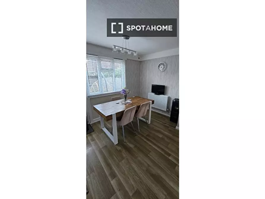 Immagine 8 di Camera condivisa in affitto  in Stockbury Road a Croydon