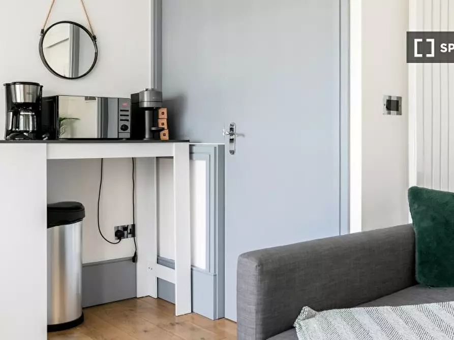 Immagine 6 di Appartamento in affitto  in Apartment a Kensington